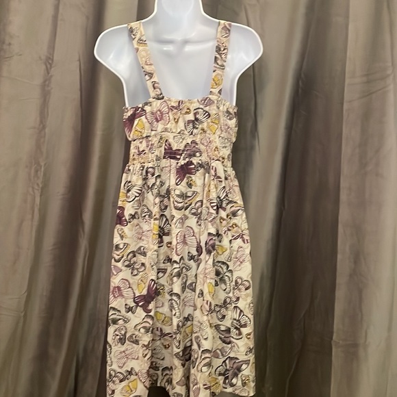 Woman’s H&M butterfly dress. Size 8 - Picture 4 of 7